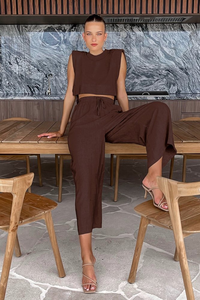 Conjunto Feminino de Algodão e Linho: Blusa Sem Mangas e Calça - VEZTIVIA
