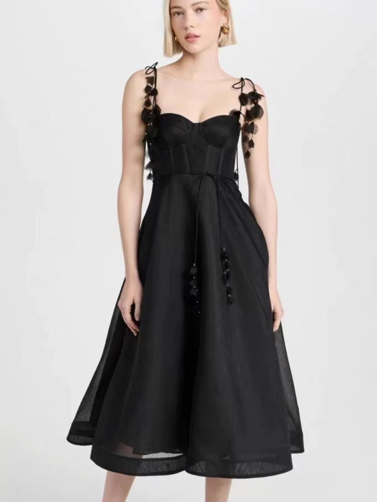 Vestido Midi em Linho e Seda com Decote Pétala e Cintura Marcada - VEZTIVIA